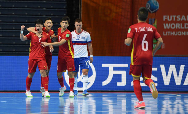 Ấn tượng Futsal Việt Nam: Hết mình vì màu cờ, làm quà gửi quê nhà - Ảnh 1.