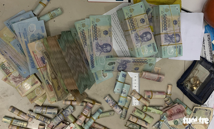 An Giang khởi tố thêm 7 nghi phạm trong đường dây đánh bạc 2.000 tỉ - Ảnh 3.
