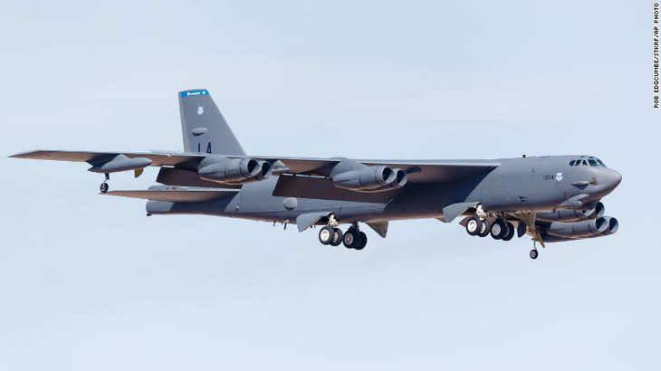 Nga điều tiêm kích chặn máy bay ném bom Mỹ tiếp cận không phận - Ảnh 1.
