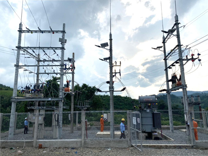 11 xã, thị trấn miền núi Quảng Nam được nâng cấp năng lực cấp điện - Ảnh 1.