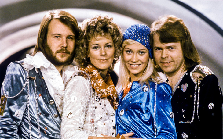 Ban nhạc huyền thoại ABBA ra album mới