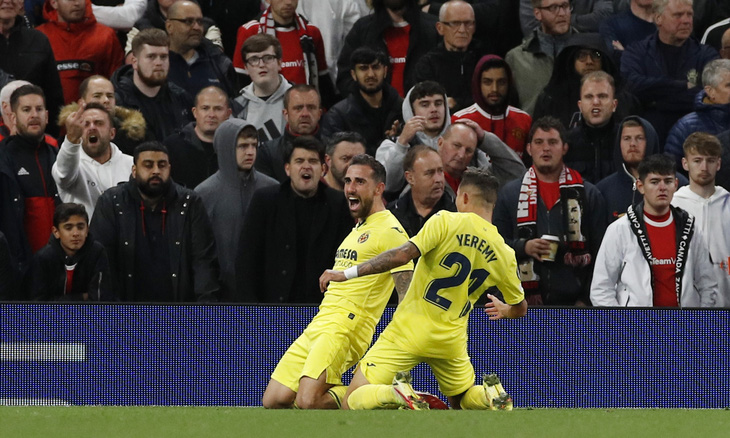 Ronaldo ghi bàn phút 90+5, đem 3 điểm về cho Man Utd - Ảnh 2.