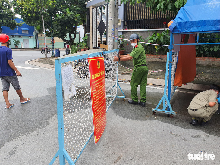 HỎI - ĐÁP về dịch COVID-19: TP.HCM gỡ chốt, kiểm soát đi đường sau 30-9 ra sao? - Ảnh 1.