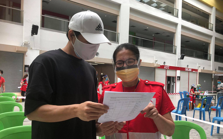 200 lao động Việt Nam ở Malaysia được tiêm vắc xin