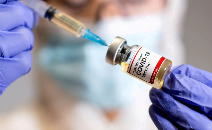 IFPMA: Sẽ có đủ vắc xin COVID-19 cho dân số toàn cầu vào cuối năm 2021 - Ảnh 1.