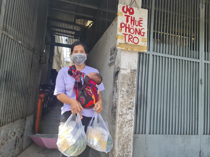 Bữa ăn dè sẻn thời dịch - Ảnh 1.