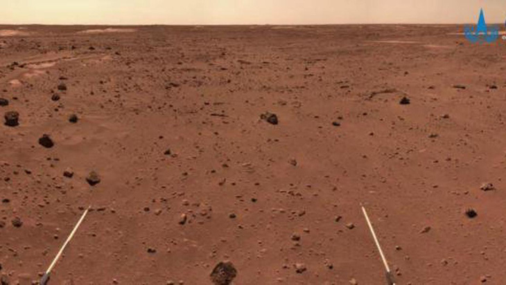 Trung Quốc công bố 4 ảnh mới từ sao Hỏa gửi về - Ảnh 4.