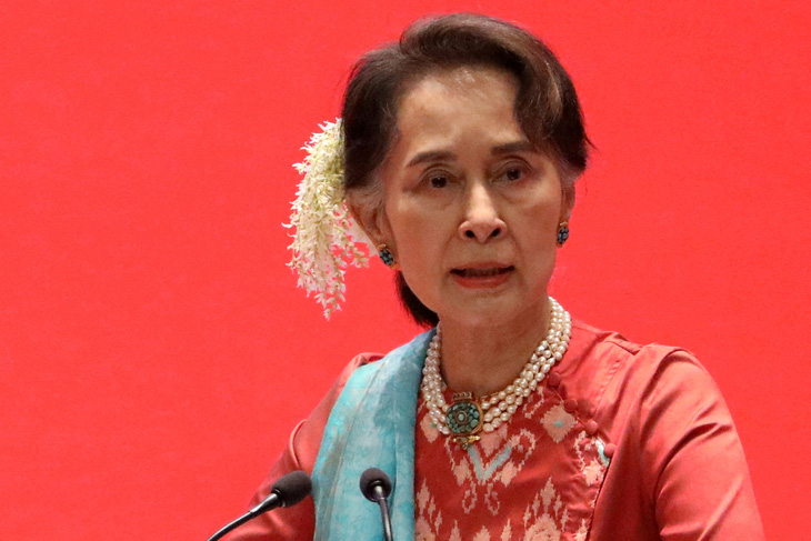 Bà Suu Kyi lãnh thêm án tù vì xài bộ đàm nhập khẩu không phép - Ảnh 1.