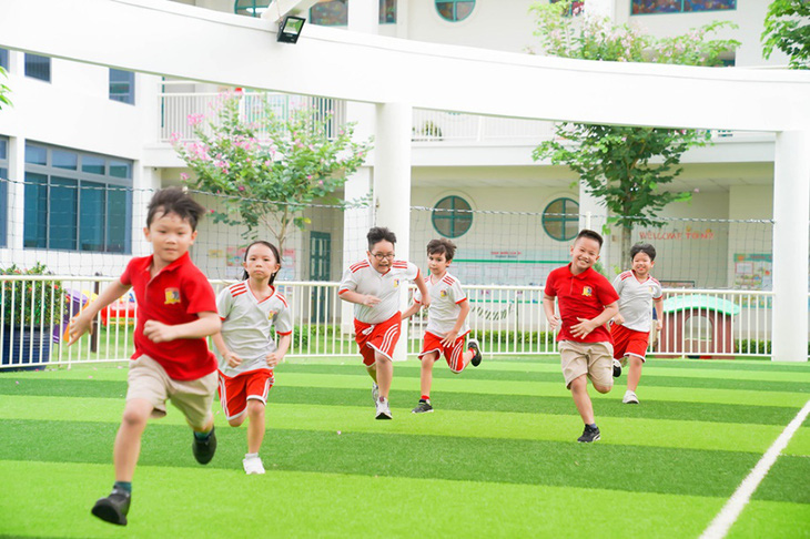 Cơ hội học tập trong môi trường quốc tế tại Royal School - Ảnh 2.