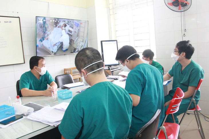 da nang - lo tet cho nhan vien y te o muc nam ngoai