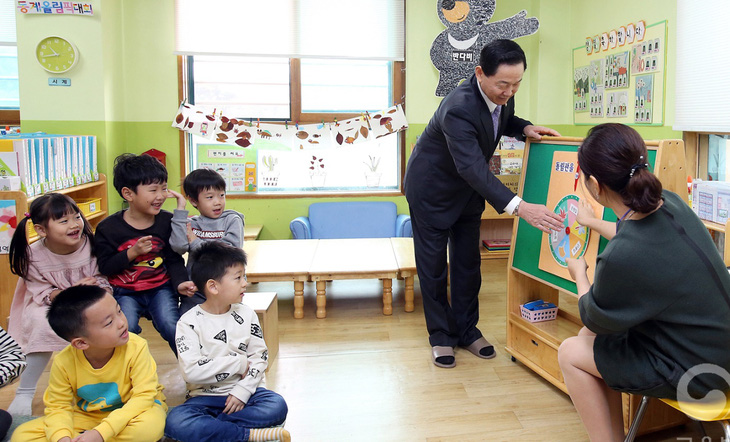 Thủ đô Seoul hỗ trợ học phí cho trẻ em nước ngoài - Ảnh 1.