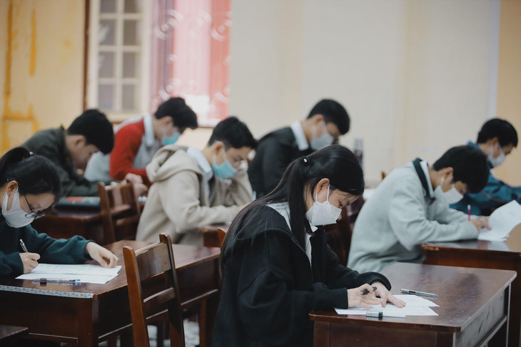 Đại học FPT phân hiệu Đà Nẵng tổ chức kỳ thi Toán tư duy logic - Ảnh 1.