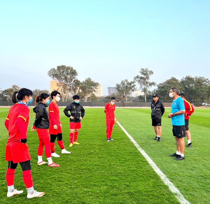 Đội tuyển nữ Việt Nam chưa chắc tham dự trận đấu với Hàn Quốc - Ảnh 1.