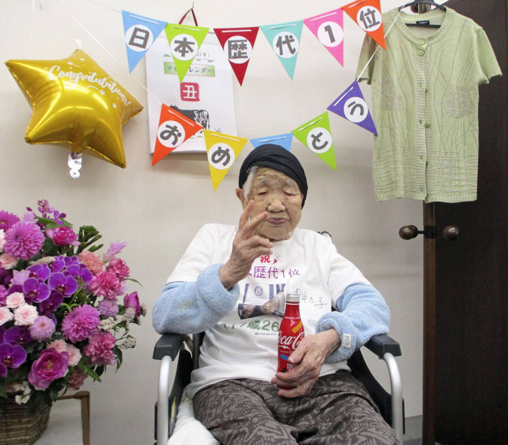 Cụ bà cao tuổi nhất thế giới sinh nhật lần thứ 119: Bí quyết sống lâu là ăn món ngon  - Ảnh 1.