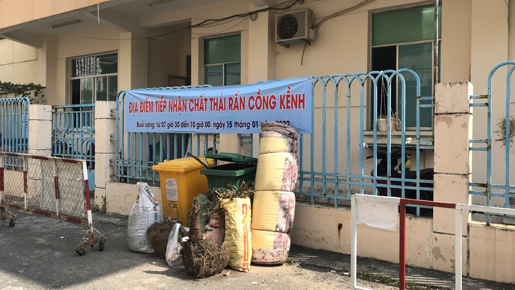 Phú Nhuận kêu gọi: Mang rác lên phường, đừng mang rác ra đường! - Ảnh 1.