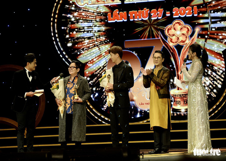 Cố ca sĩ Phi Nhung được trao giải Mai Vàng 2021 - Ảnh 4.