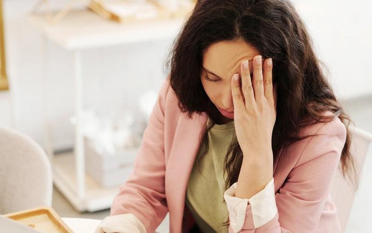 Bí kíp ‘Tết thảnh thơi’ với mái tóc bồng bềnh suôn mượt - Ảnh 1.