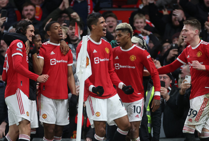 Man Utd vào top 4, Rashford ghi bàn ở phút 90+3 - Ảnh 2.