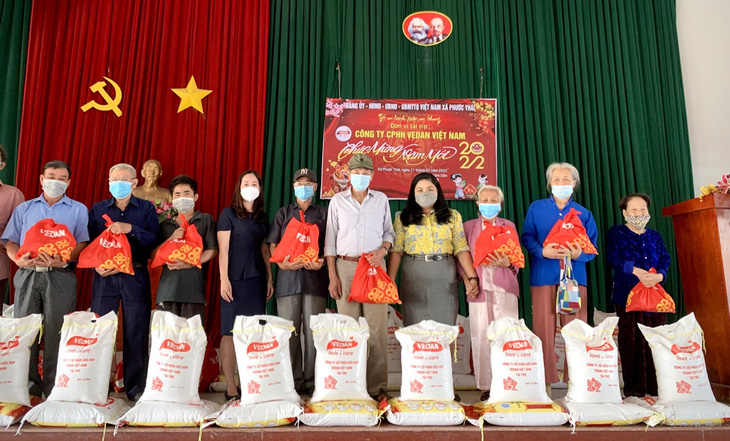 Vedan Việt Nam tặng 1.000 phần quà Tết cho người dân tỉnh Đồng Nai - Ảnh 1.