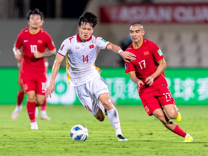 Đội tuyển Trung Quốc đi chuyên cơ đến Hà Nội vào đêm 28-1 - Ảnh 1.