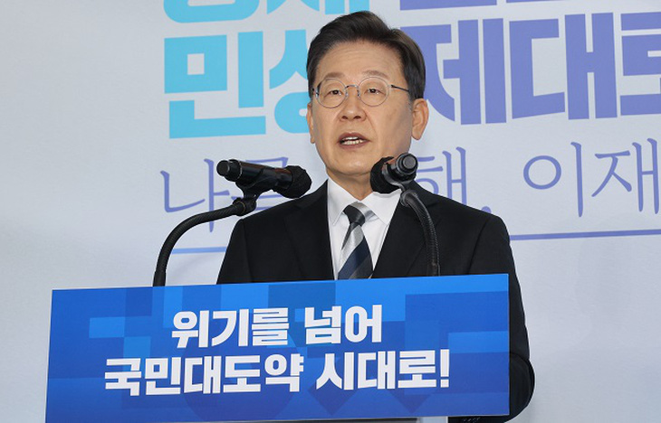 Ứng viên tổng thống Hàn Quốc muốn bảo hiểm y tế công chi trả cho người rụng tóc - Ảnh 1.
