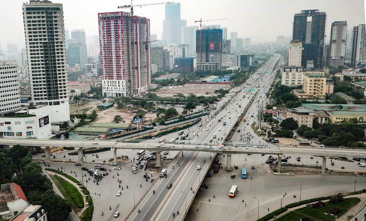 Xây 2 cầu đô thị cạnh cầu vượt Mai Dịch để tăng năng lực đường vành đai 3 trên cao - Ảnh 1.