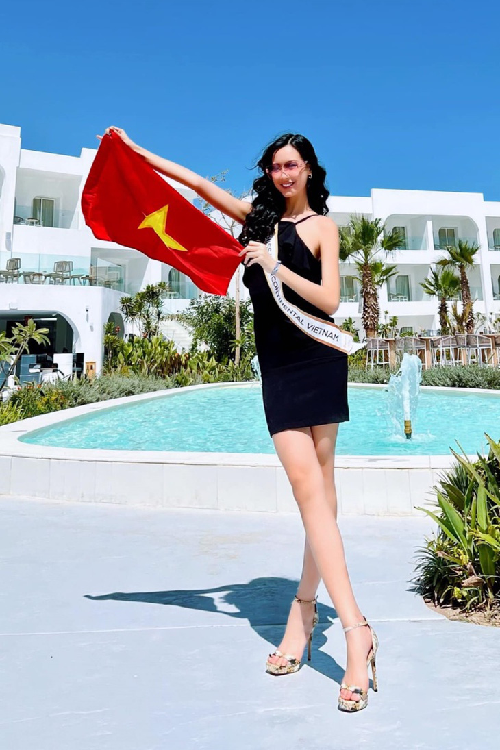 Bật ngửa với hình ảnh nàng á hậu 1,85m bị dìm còn 1,58m trong Miss Intercontinental - Ảnh 8.