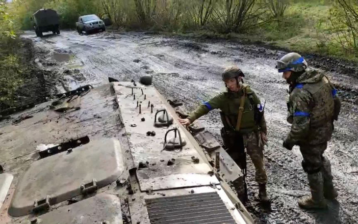 NÓNG: Quân Ukraine đang tiến vào Lyman, Nga xác nhận rút quân do 