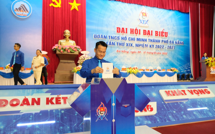 Anh Nguyễn Mạnh Dũng tái đắc cử bí thư Thành Đoàn Đà Nẵng khóa XIX