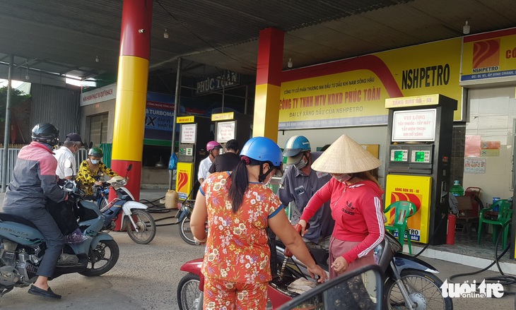 NSHPETRO cam kết duy trì bán xăng dầu giúp nông dân sản xuất nông nghiệp - Ảnh 1.