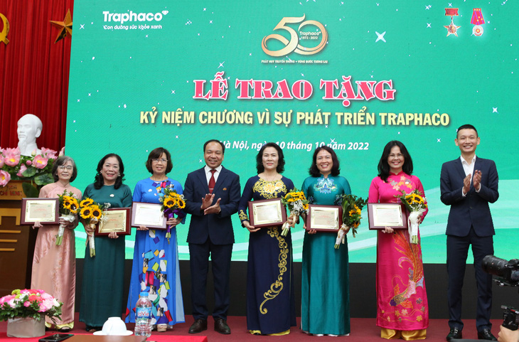 Traphaco 50 năm: Có lòng tin sẽ đi được xa hơn - Ảnh 3.