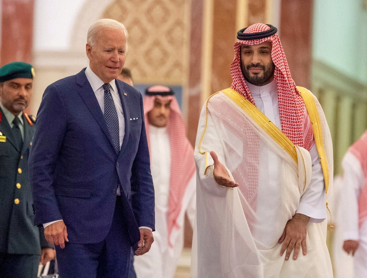 Tổng thống Mỹ cảnh báo Saudi Arabia sẽ gánh hậu quả vì cắt giảm sản lượng dầu - Ảnh 1.