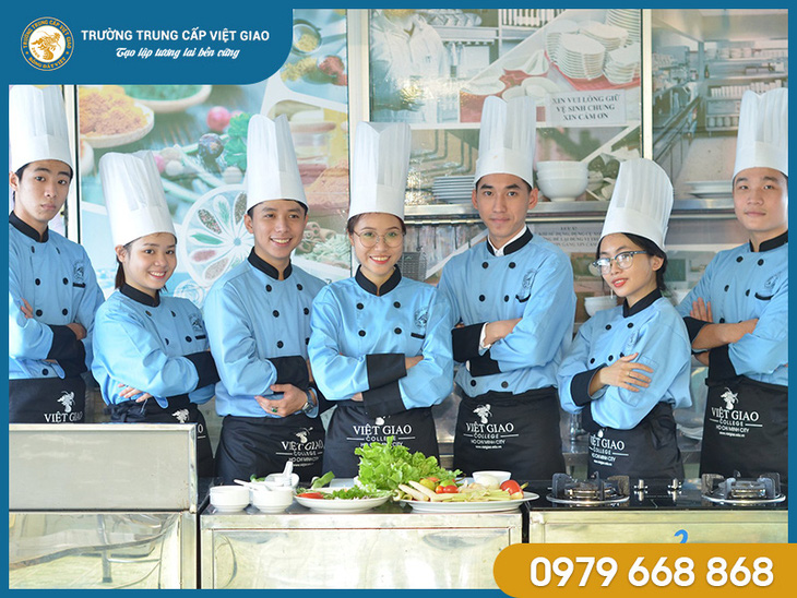 Gợi ý đơn vị đào tạo ngắn hạn bếp Việt Nam chất lượng - Ảnh 2.