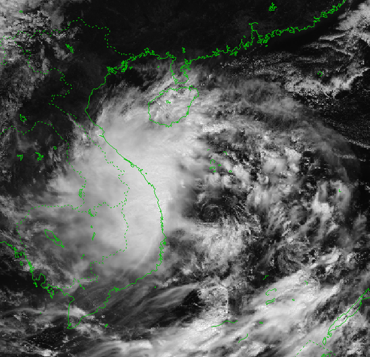 Đêm nay bão Sơn Ca (bão số 5) đi vào vùng biển miền Trung - Ảnh 1.