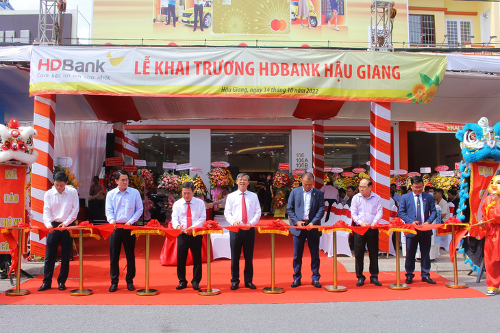 HDBank khai trương hoạt động chi nhánh tại Hậu Giang - Ảnh 1.