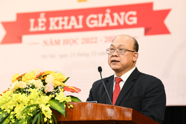 5 thủ khoa chọn học tại Trường đại học Bách khoa Hà Nội được vinh danh trong lễ khai giảng - Ảnh 1.