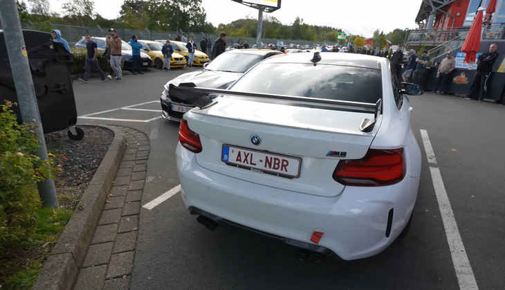 Tài xế khuyết tật lái BMW M2 trên đường đua Nürburgring nổi tiếng ngoằn ngoèo - Ảnh 3.