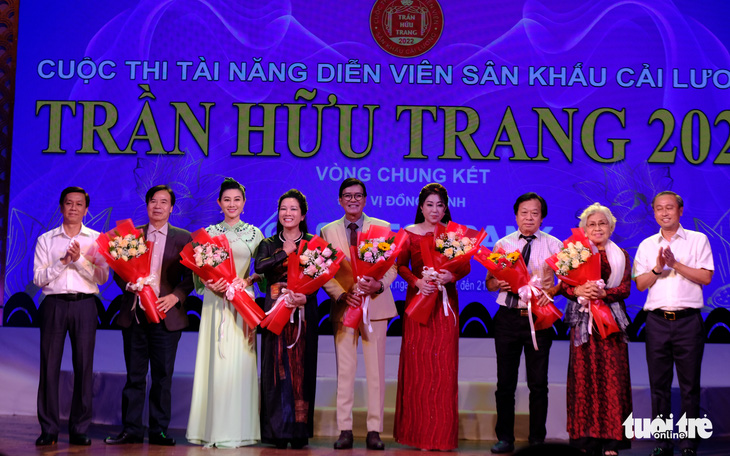 Tài năng diễn viên sân khấu cải lương Trần Hữu Trang bước vào cuộc đua quyết liệt - Ảnh 1.