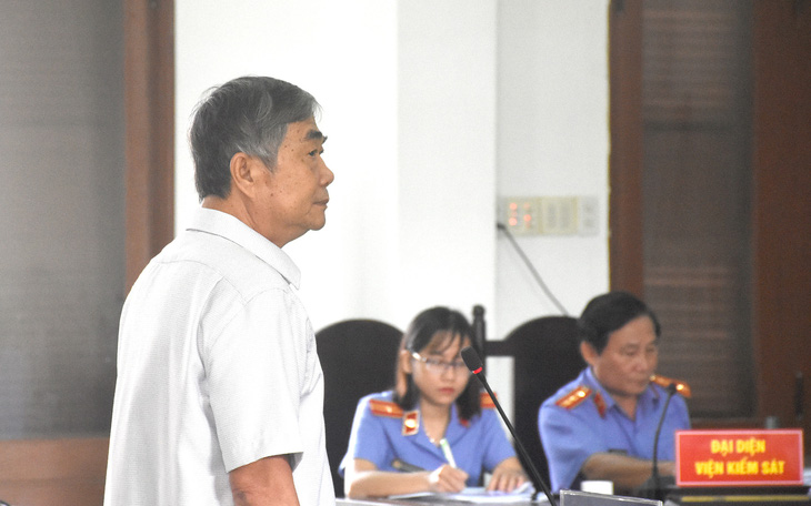 Vụ bán sỉ 262 lô đất: Cựu phó chủ tịch thường trực UBND tỉnh Phú Yên bị đề nghị 7-8 năm tù