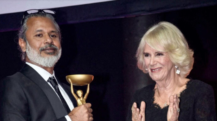 Tiểu thuyết gia người Sri Lanka đoạt giải thưởng văn học Booker - Ảnh 1.
