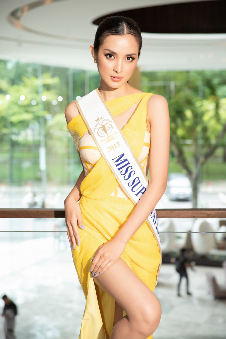 Hoa hậu Siêu quốc gia 2013 chấm thi nhan sắc Việt - Ảnh 1.