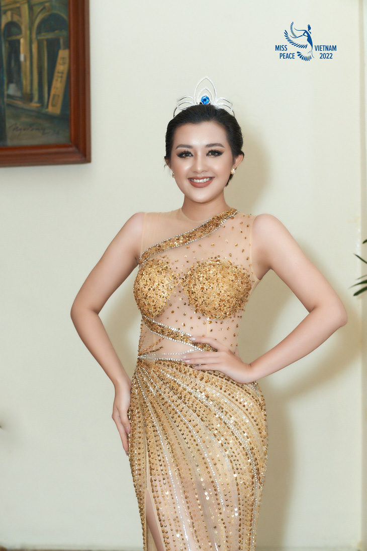 Ngắm top 3 Miss Peace Vietnam 2022 rạng rỡ về TP.HCM - Ảnh 6.