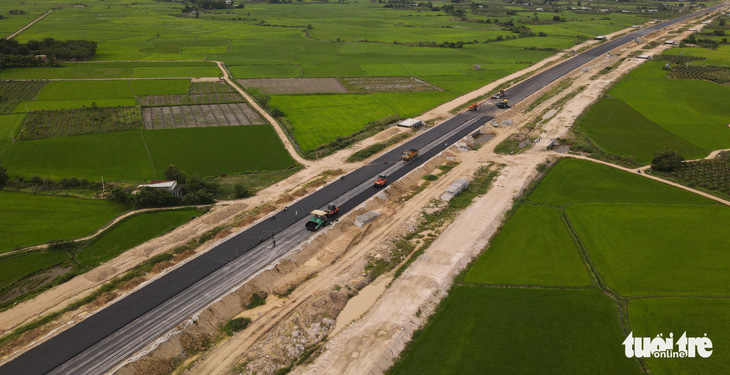 Cao tốc Dầu Giây - Phan Thiết, Phan Thiết - Vĩnh Hảo: Chạy đua mới mong kịp tiến độ - Ảnh 6.