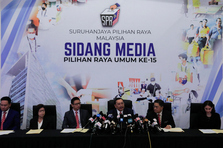 Malaysia xác định ngày tổng tuyển cử là 19-11 - Ảnh 1.