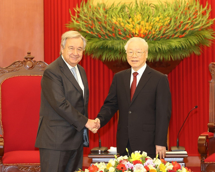 Gặp Tổng bí thư và Chủ tịch nước, Tổng thư ký Liên Hiệp Quốc bày tỏ sự ngưỡng mộ Việt Nam - Ảnh 1.