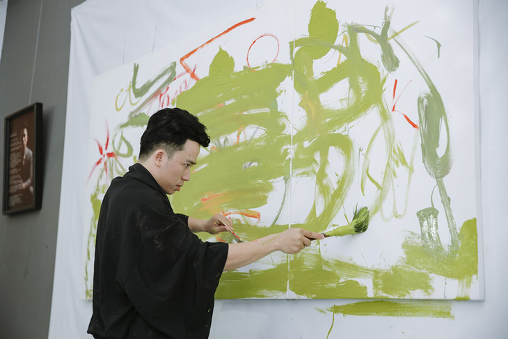 Thành Lộc, Cát Tường xuýt xoa trước loạt tranh ‘bạc tỉ’ của Phạm Hồng Minh - Ảnh 6.