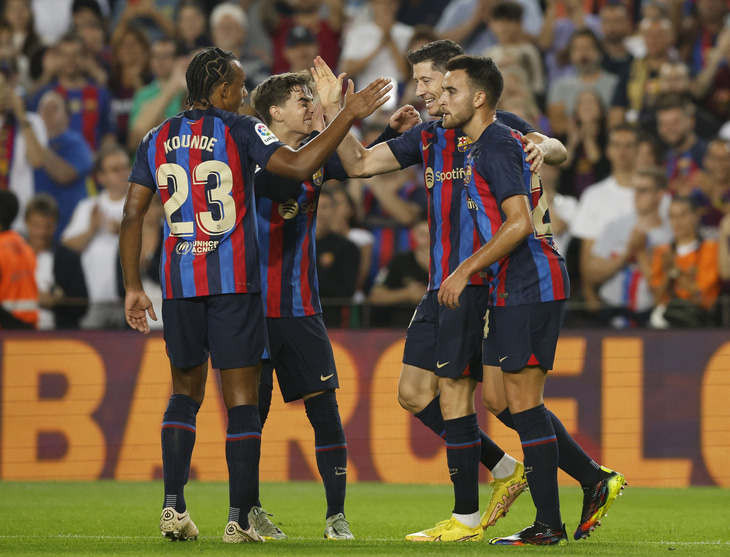 Barcelona lần thứ 3 thắng 4-0 ở La Liga 2022-2023 - Ảnh 1.