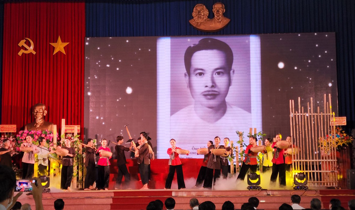 Tổ chức trọng thể kỷ niệm 120 năm ngày sinh nhà cách mạng Võ Văn Ngân - Ảnh 2.