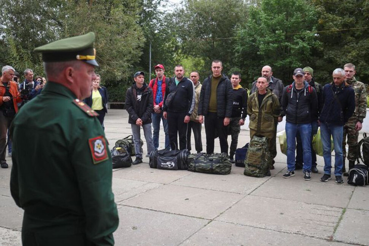 Một nửa quân dự bị động viên tại Khabarovsk bị trả về - Ảnh 1.