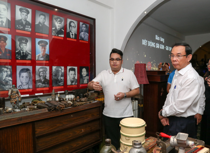 Bí thư Nguyễn Văn Nên thăm các di tích lịch sử Biệt động Sài Gòn - Ảnh 3.